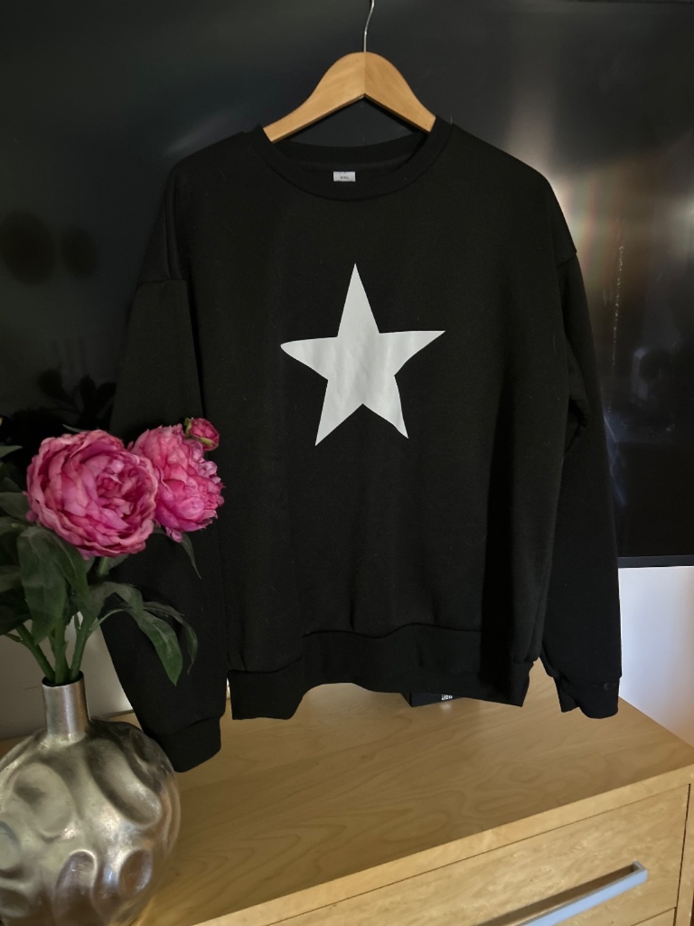 NWOT "STAR" Sweatshirt XL-XXL